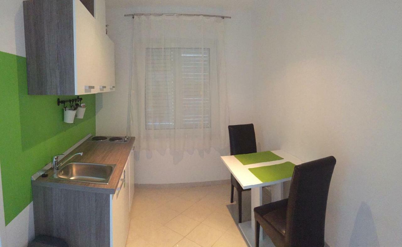 Apartmani Irena Jezevac Krk Island Bagian luar foto