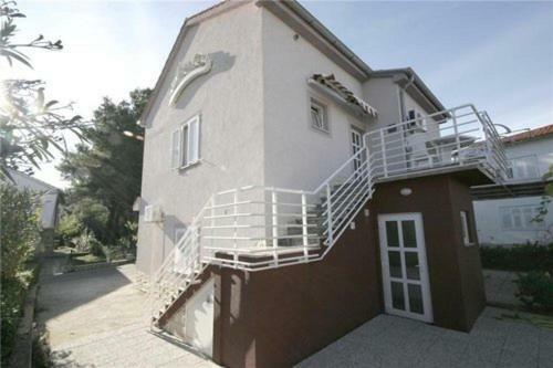 Apartmani Irena Jezevac Krk Island Bagian luar foto